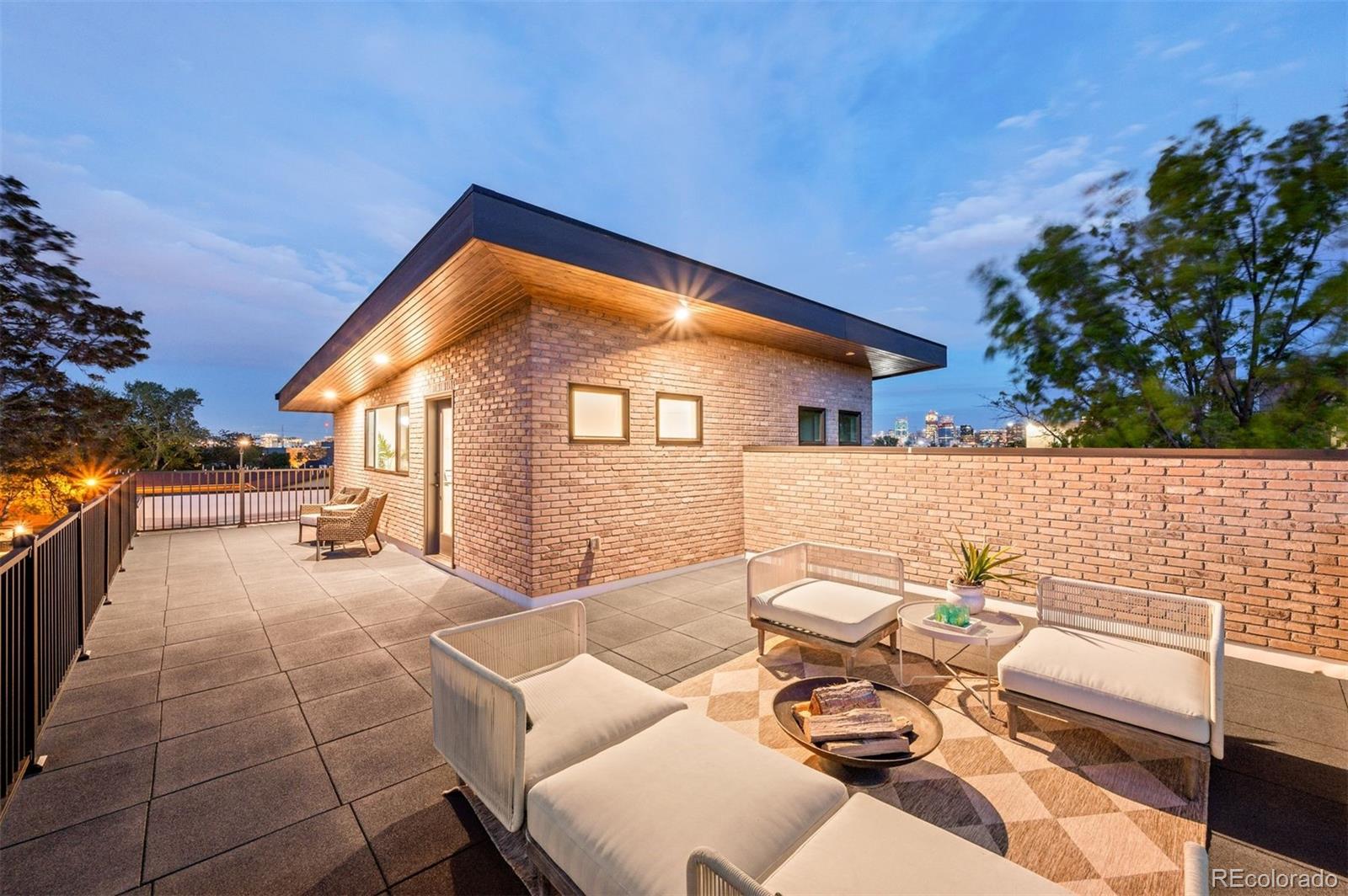 4227 Mariposa Street