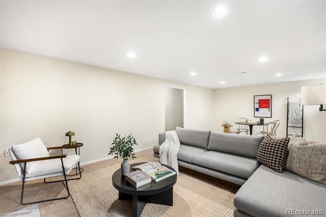 8334 E Kenyon Drive