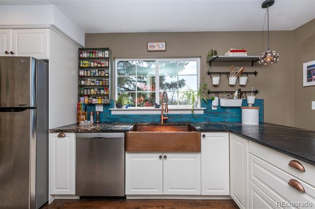 704 5th Street
