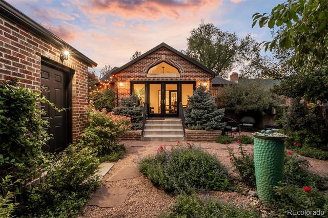 1320 Grape Street
