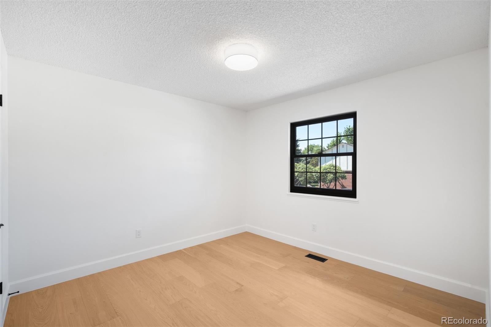 7308 S Steele Circle