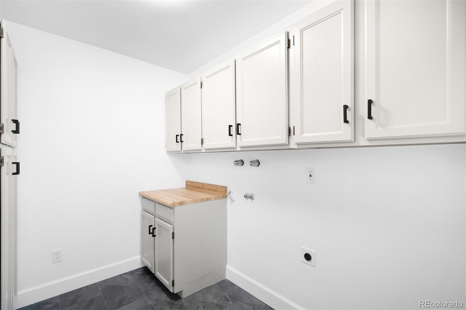 7308 S Steele Circle