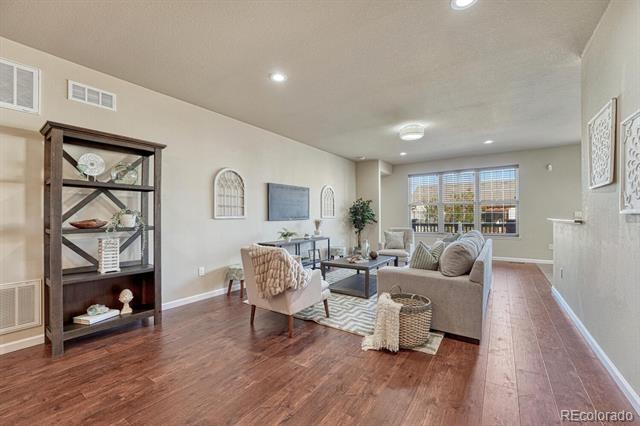 4831 Sunshine Place