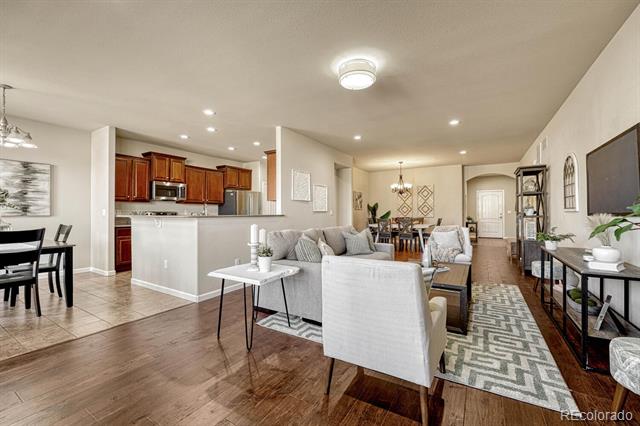 4831 Sunshine Place