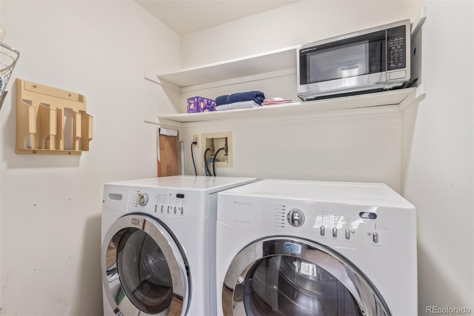 8039 E Phillips Circle