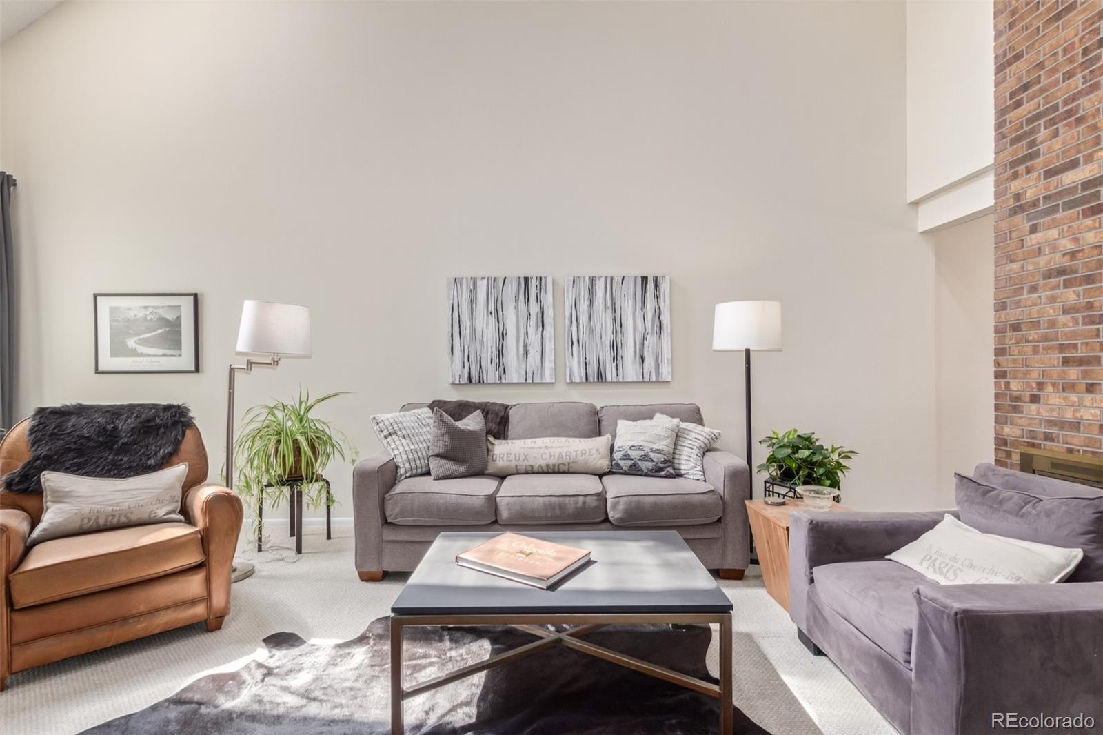 8039 E Phillips Circle