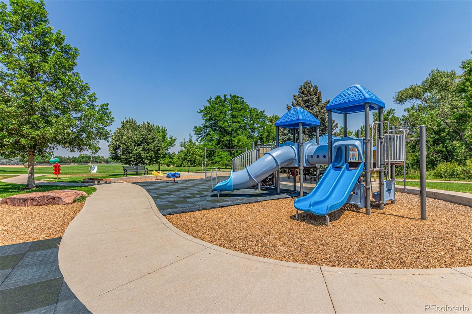 8039 E Phillips Circle