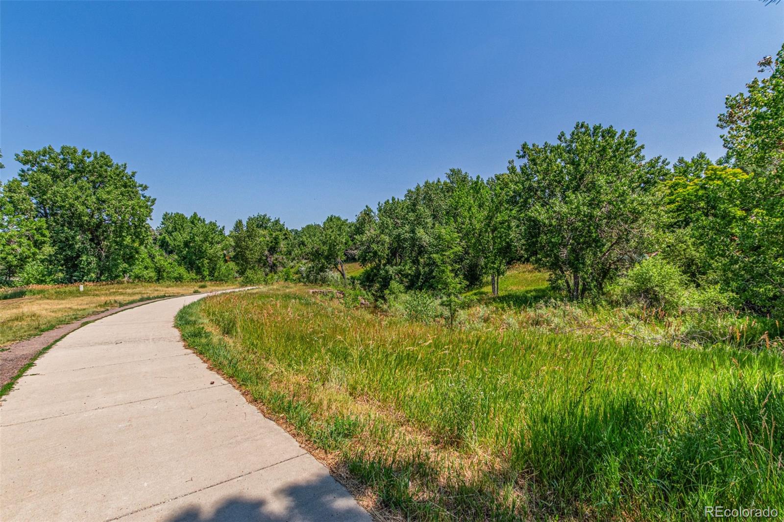 8039 E Phillips Circle