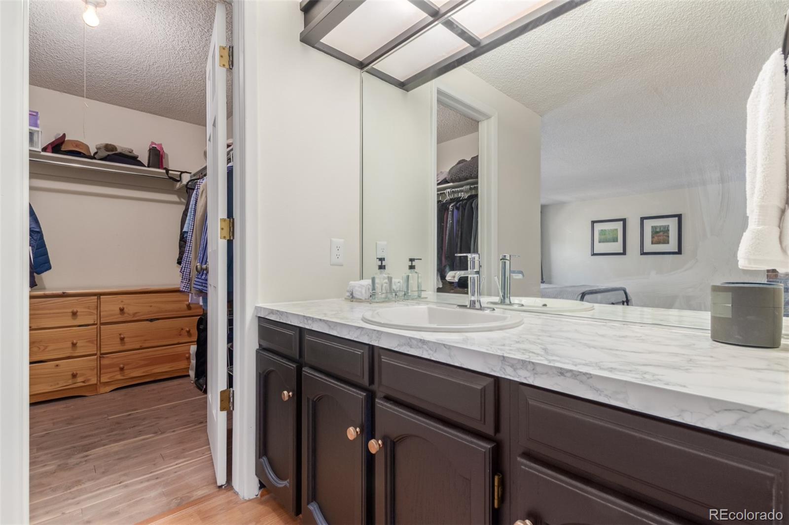 8039 E Phillips Circle