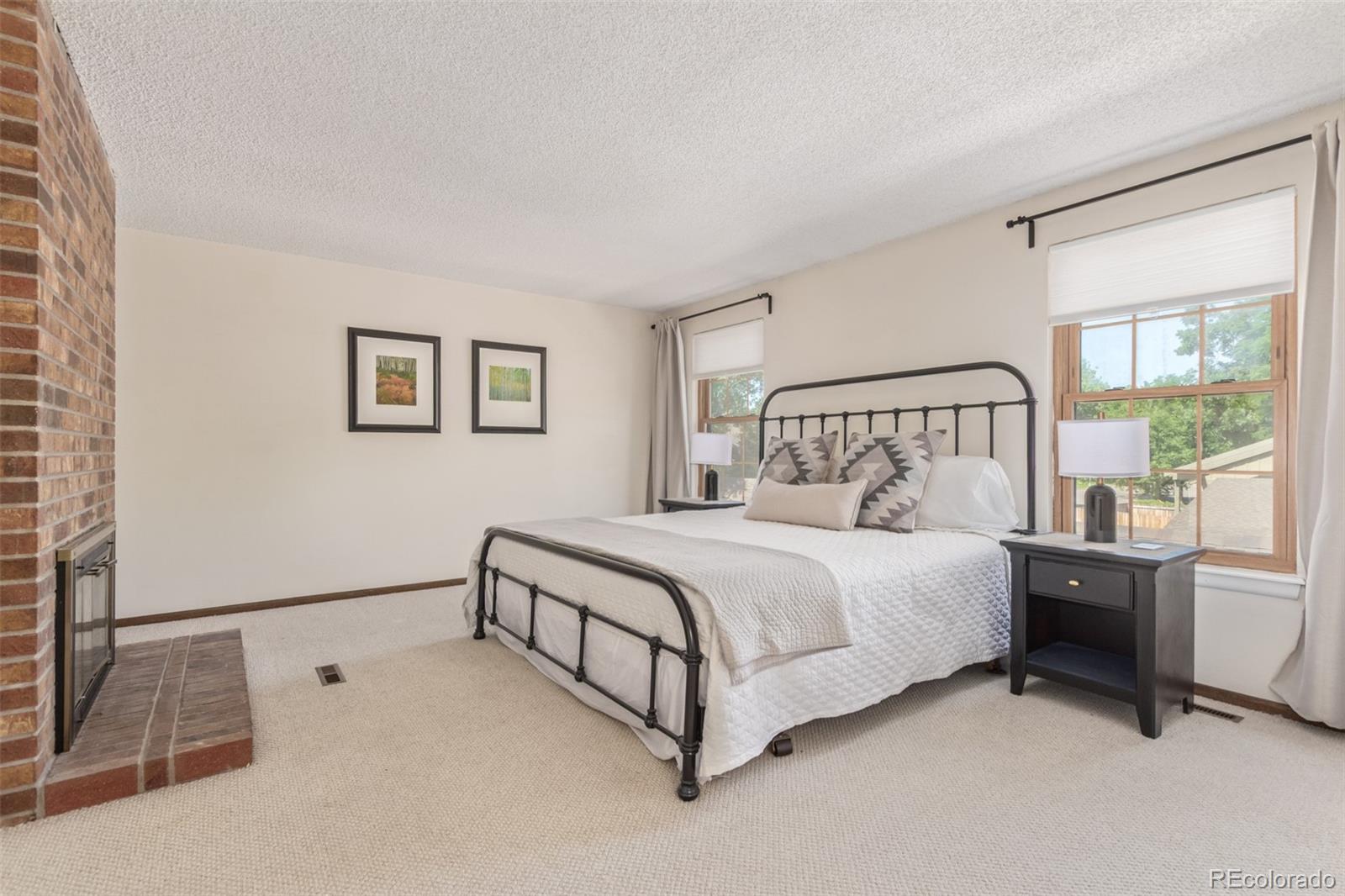 8039 E Phillips Circle