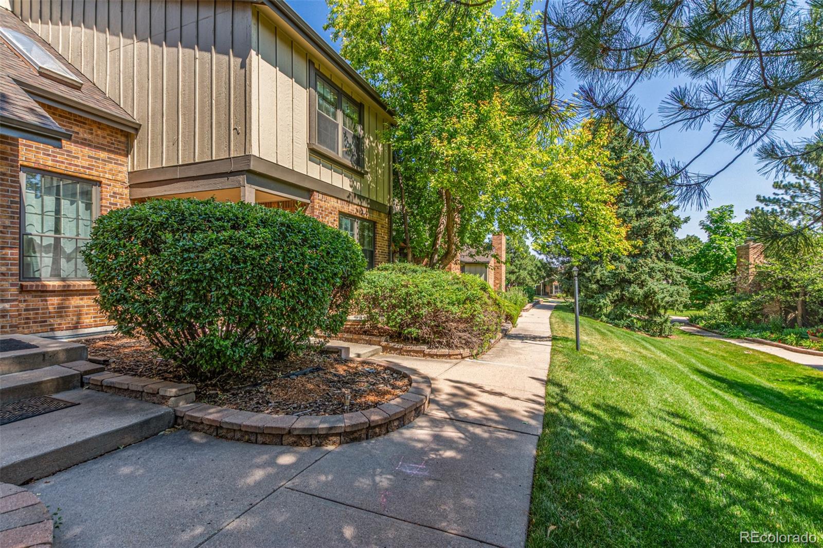 8039 E Phillips Circle