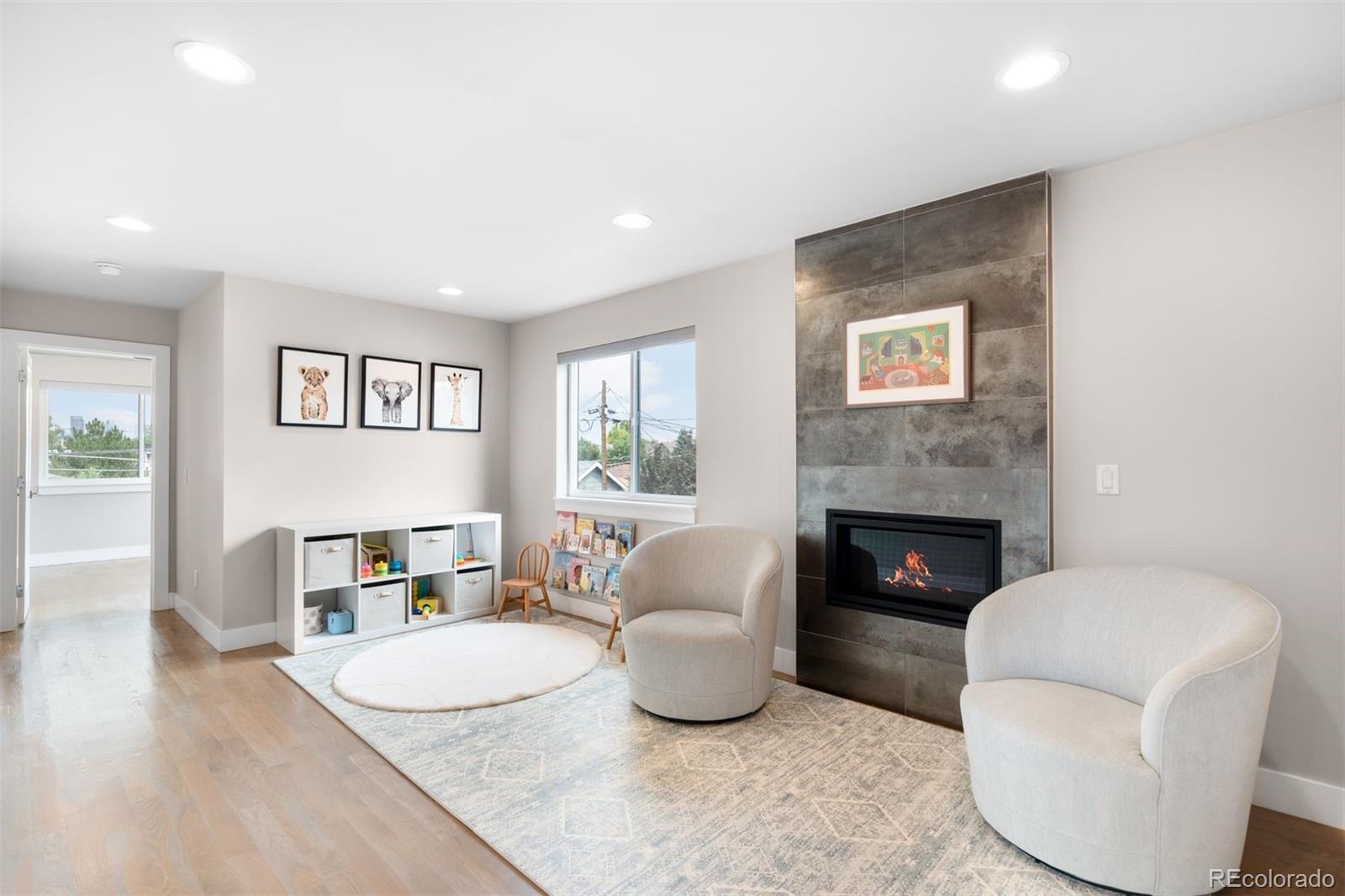 2142 Lowell Boulevard