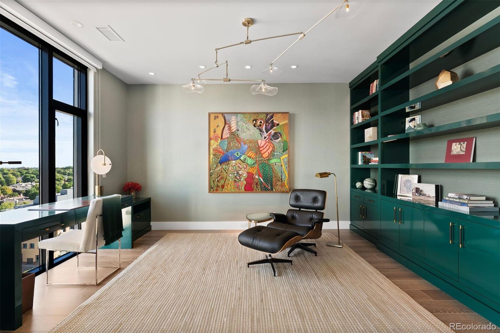 155 Steele Street Unit: 1215