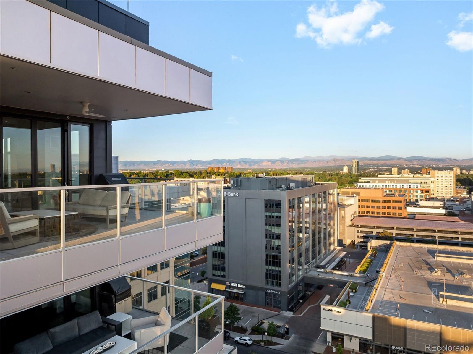 155 Steele Street Unit: 1215