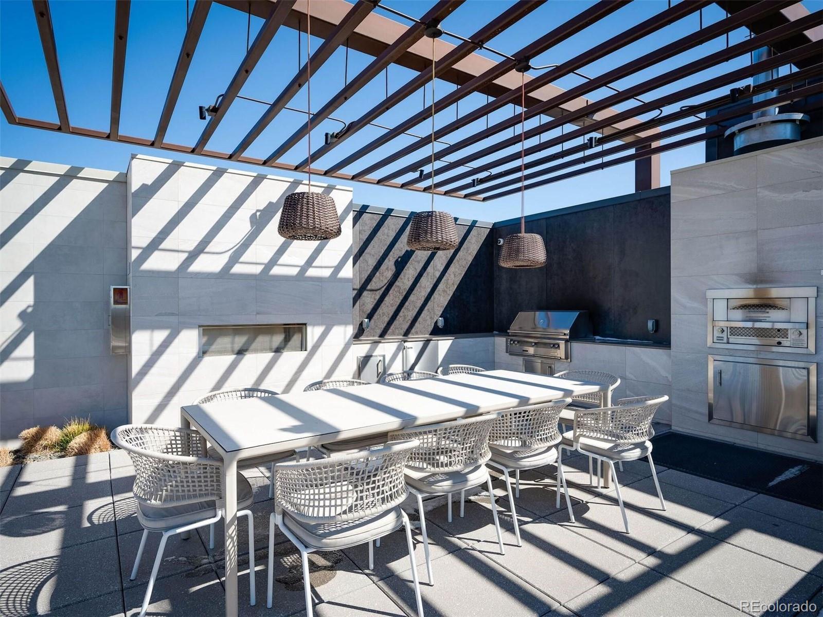 155 Steele Street Unit: 1215