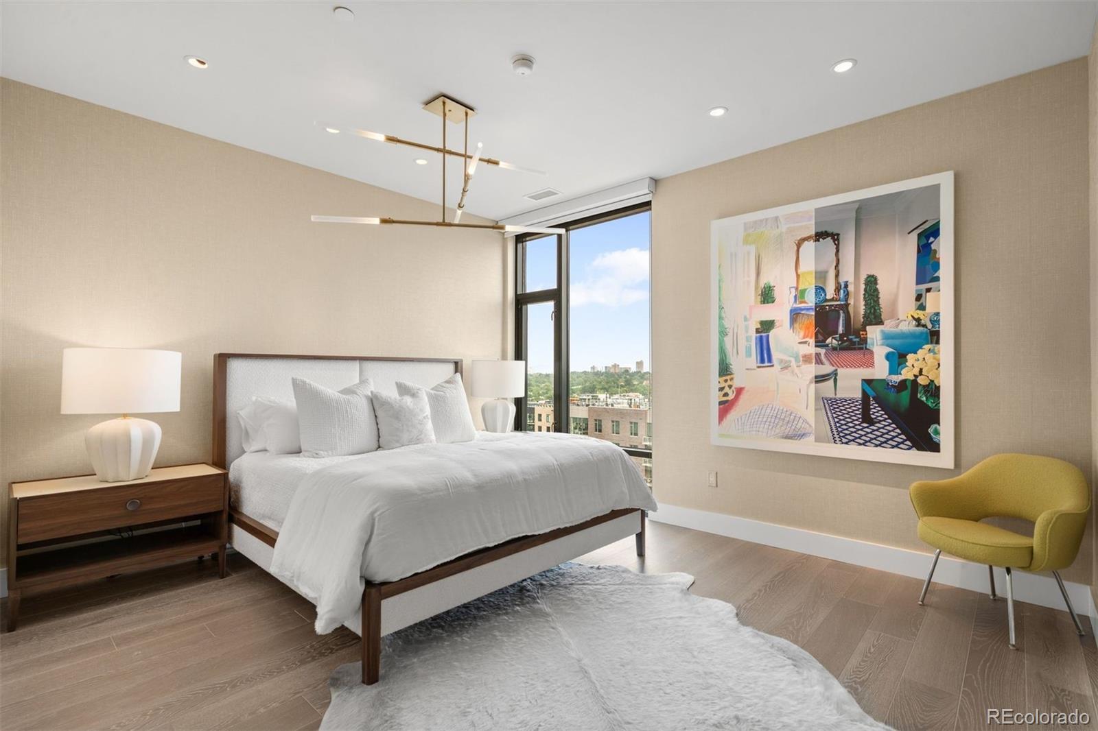 155 Steele Street Unit: 1215
