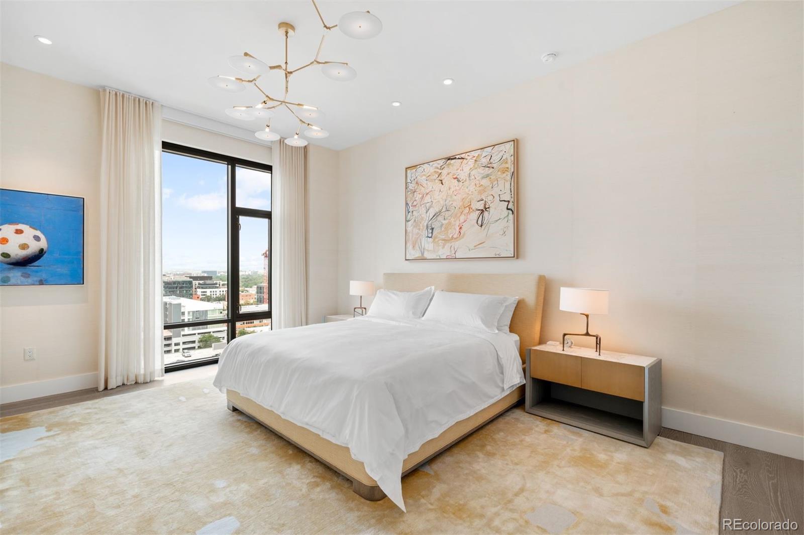 155 Steele Street Unit: 1215