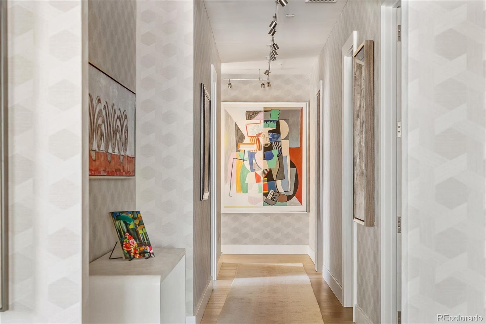 155 Steele Street Unit: 1215