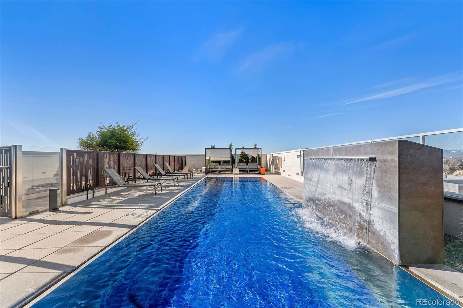 155 Steele Street Unit: 1215