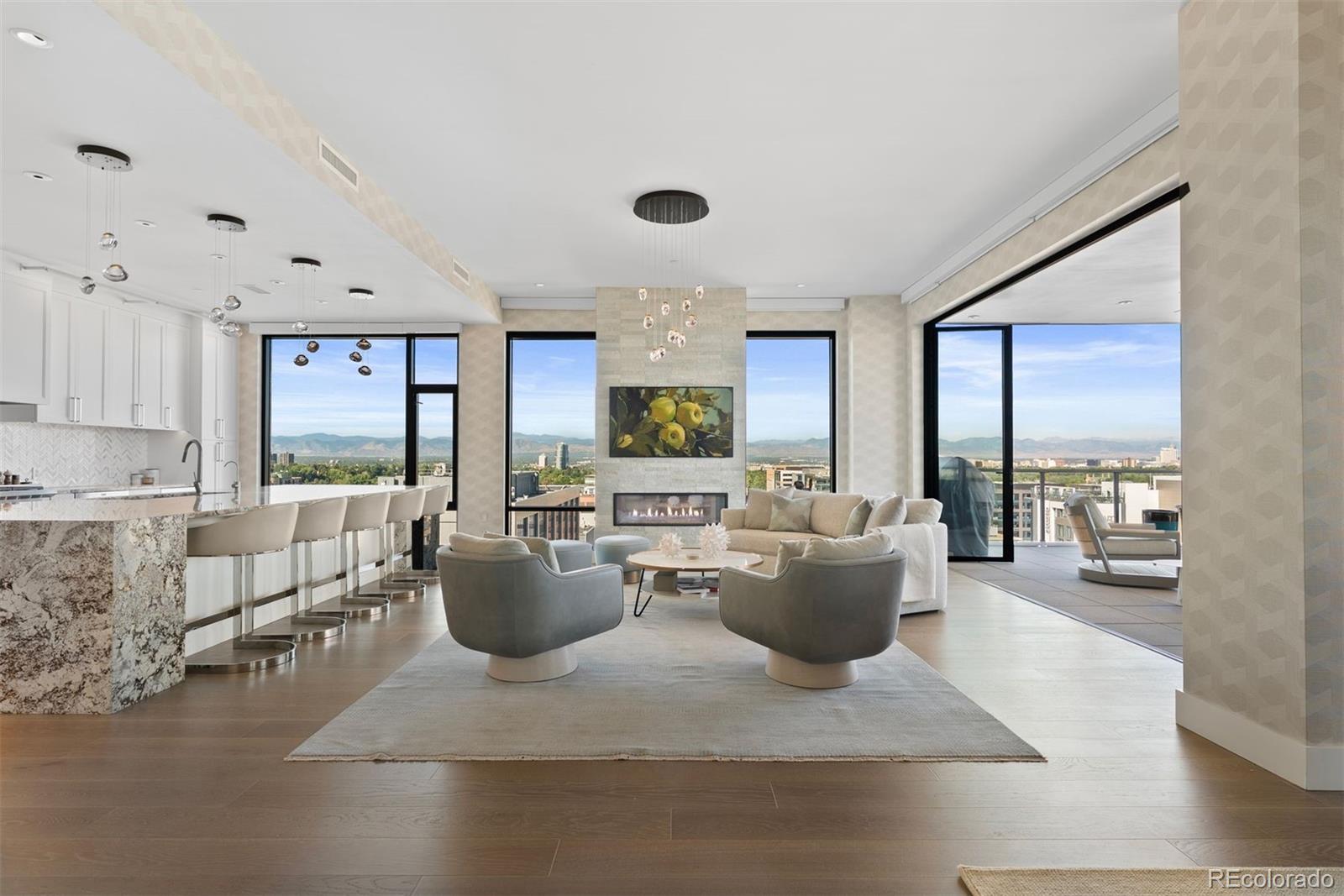 155 Steele Street Unit: 1215