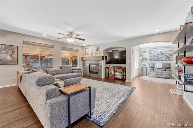 2908 Canyon Crest Place