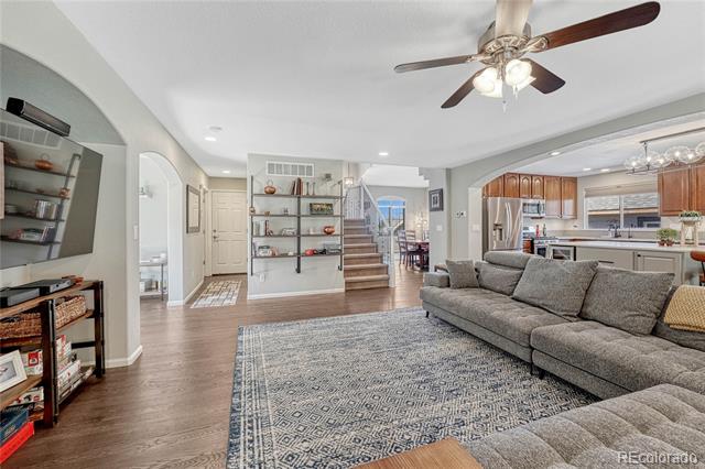2908 Canyon Crest Place