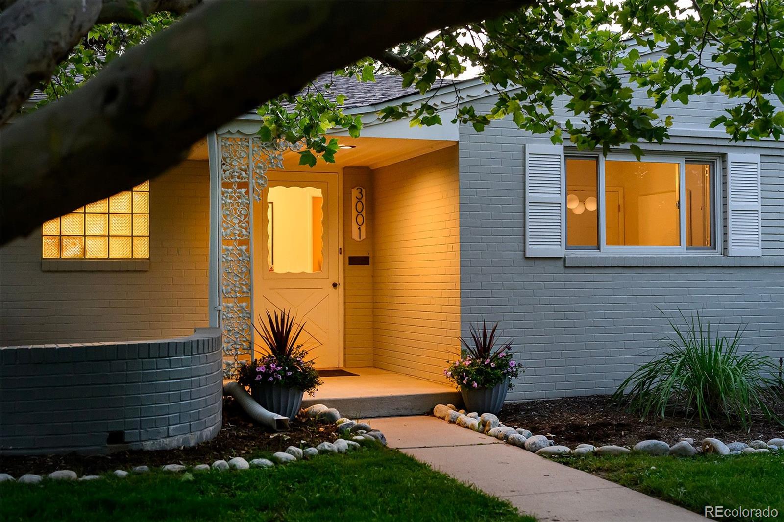 3001 S Josephine Street