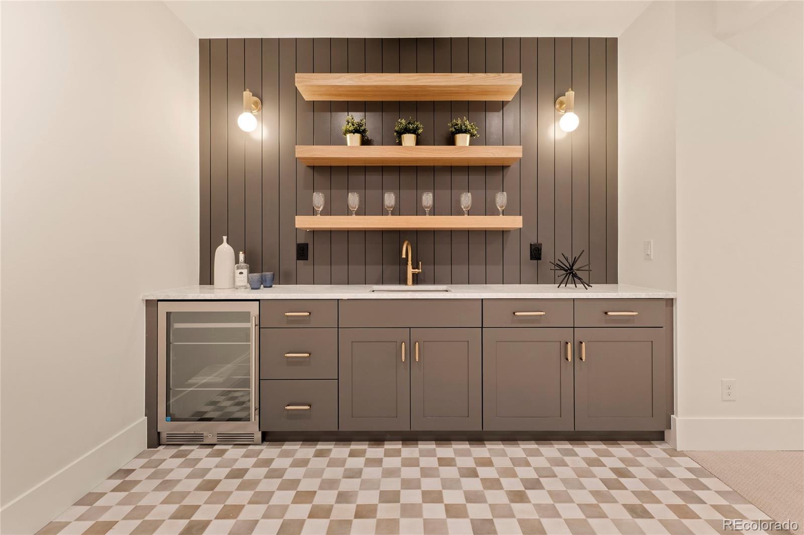 2610 N Monroe Street