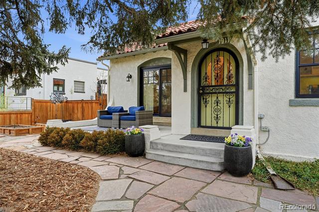 1911 Grape Street