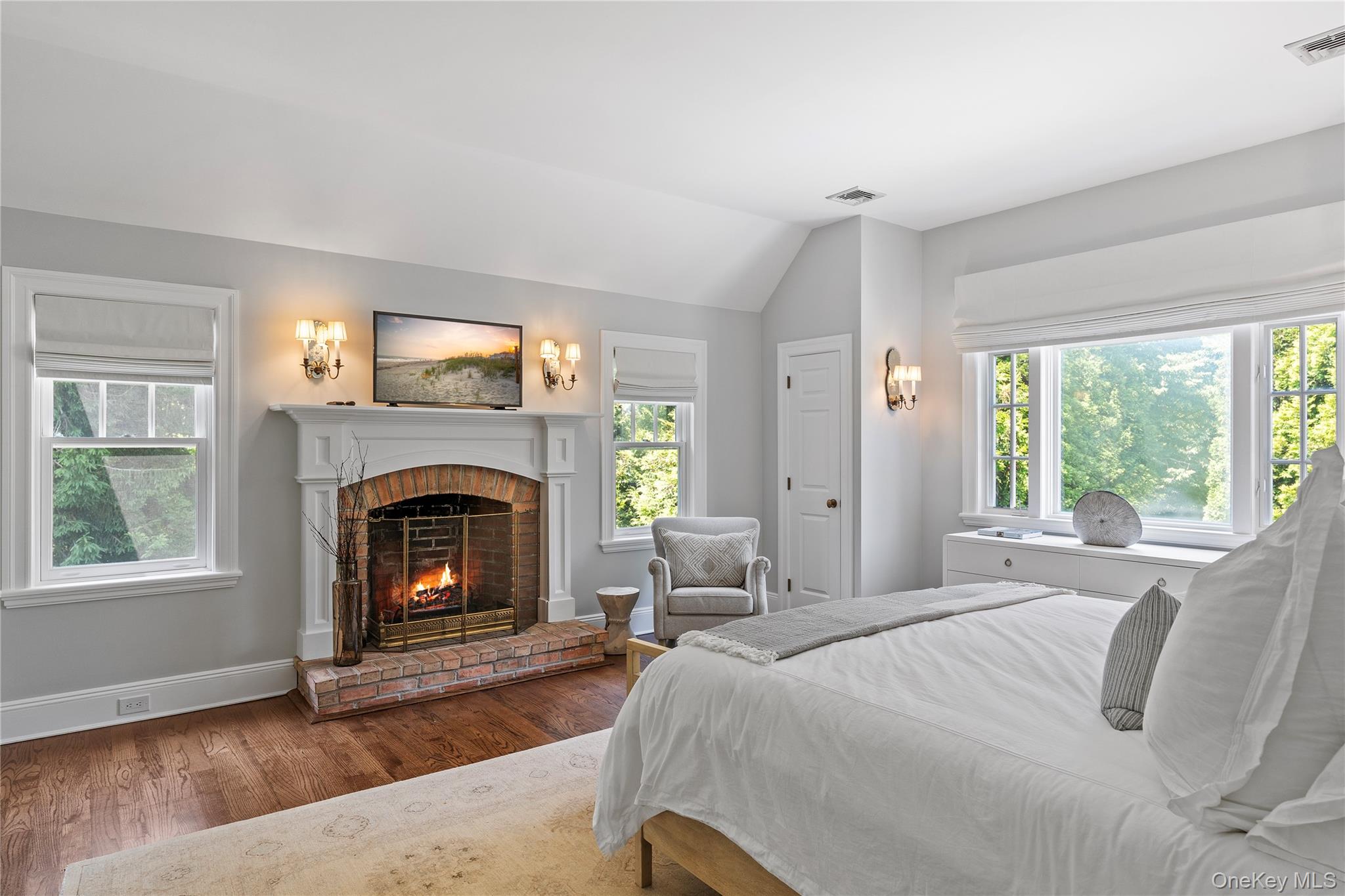 327 Georgica Road
