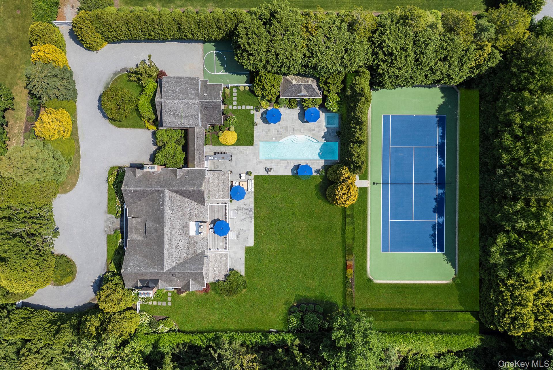 327 Georgica Road