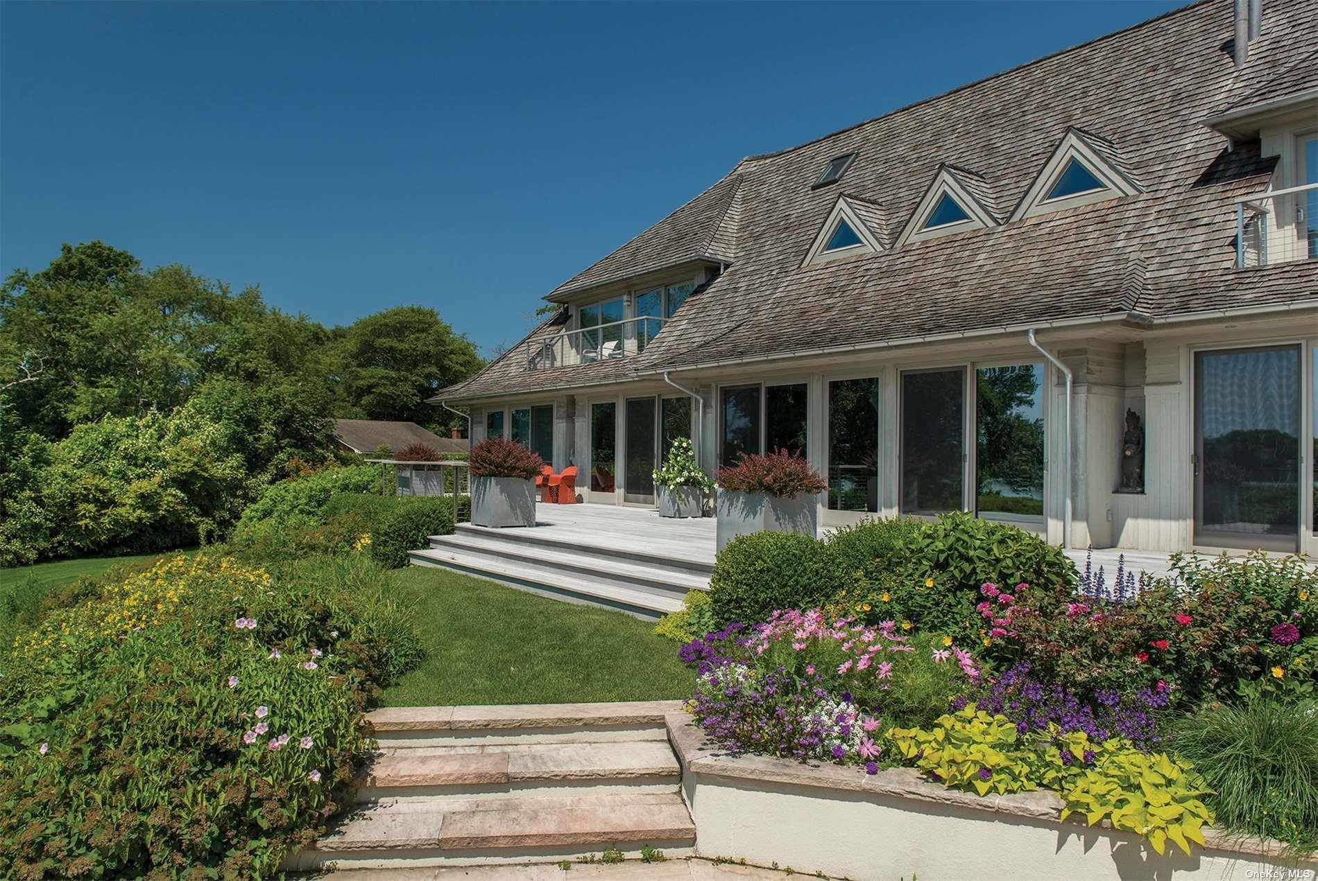 316 Deerfield Road