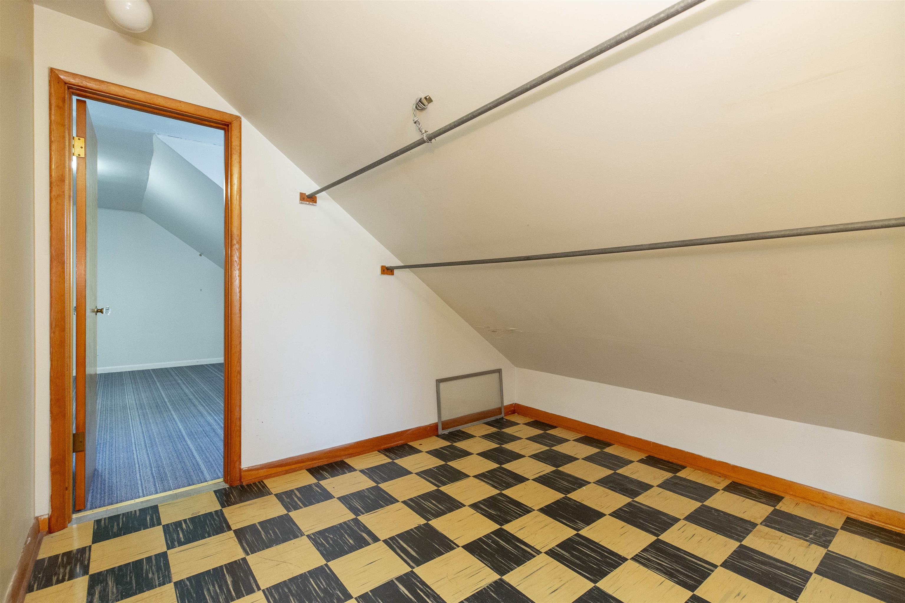 3708 E Lincolnway Highway