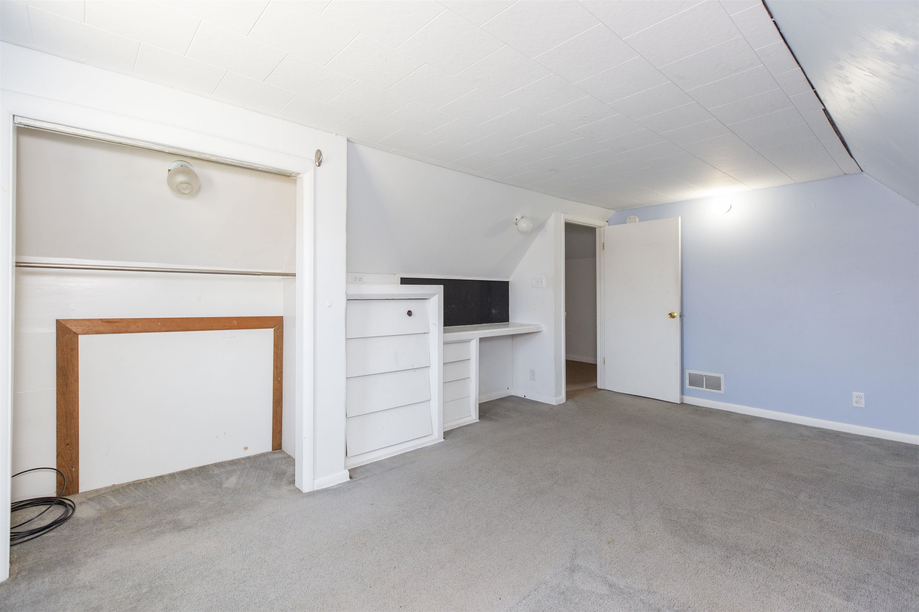 3708 E Lincolnway Highway