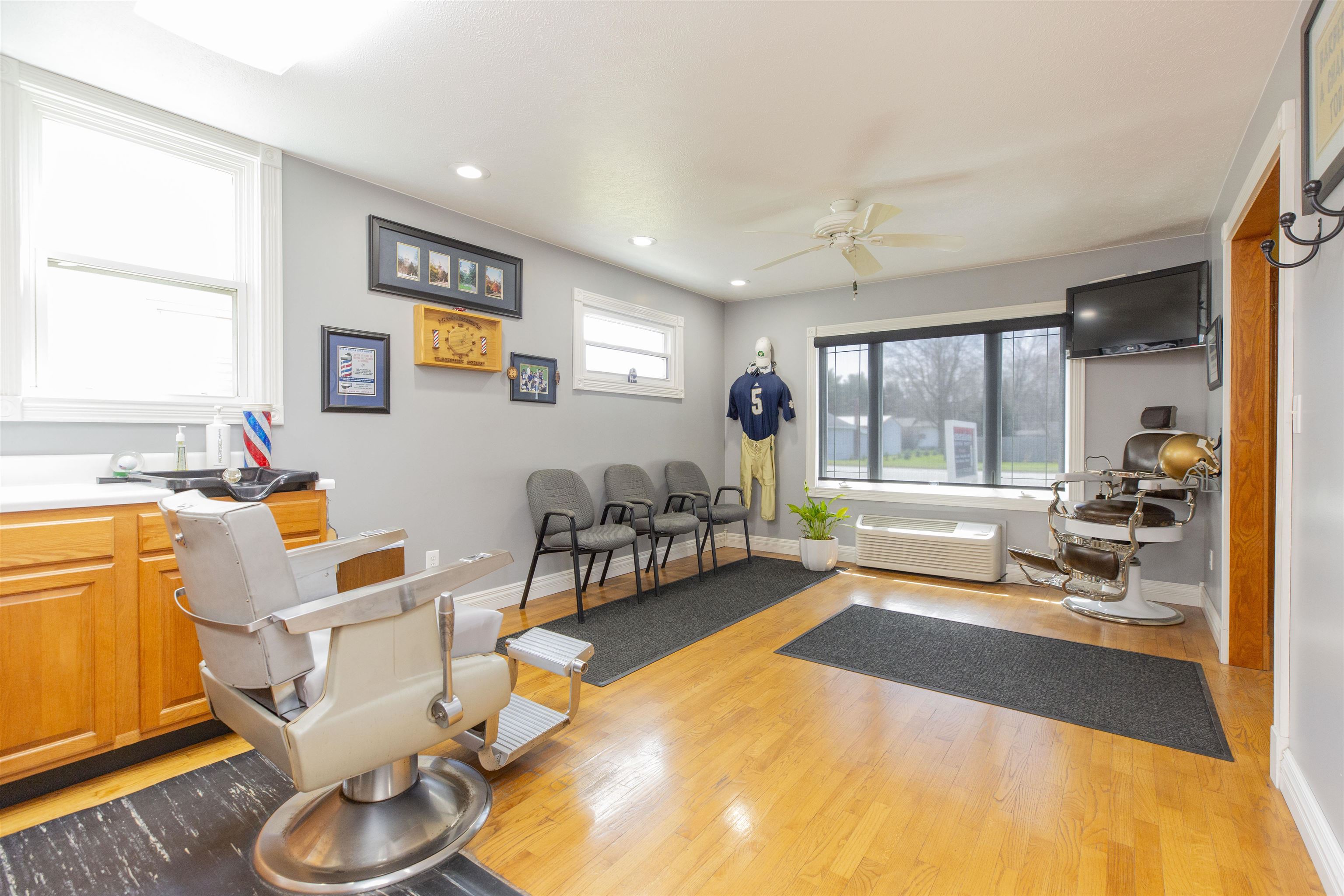 3708 E Lincolnway Highway