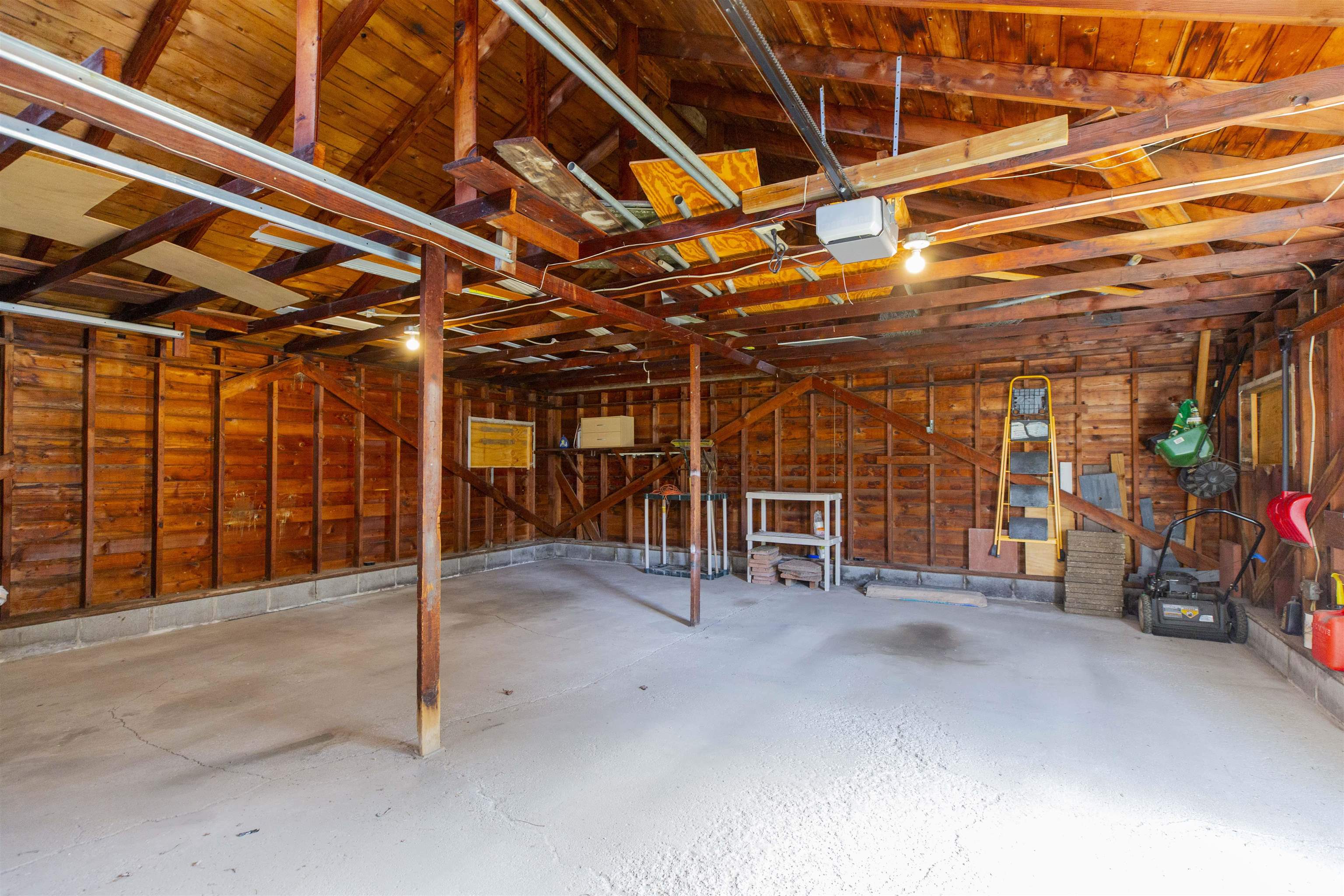 3708 E Lincolnway Highway