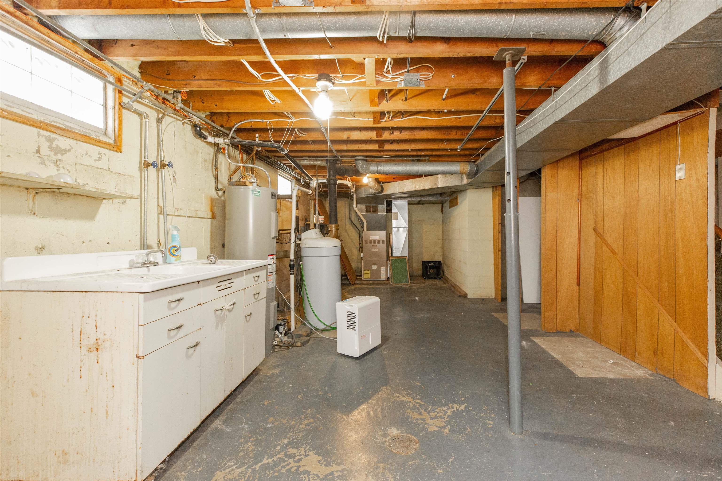 3708 E Lincolnway Highway