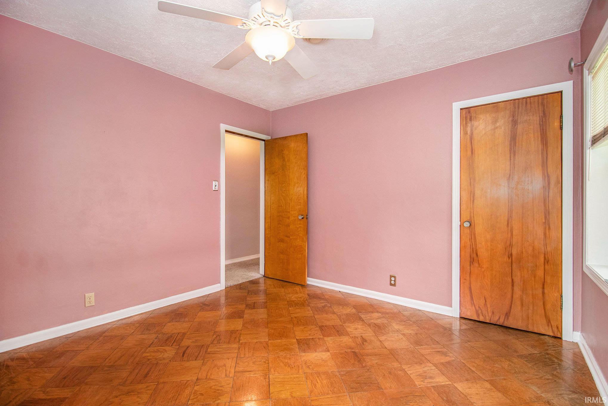 123 N Middleboro Avenue