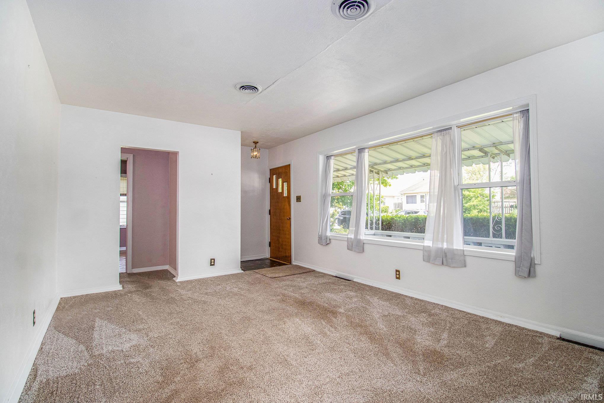 123 N Middleboro Avenue