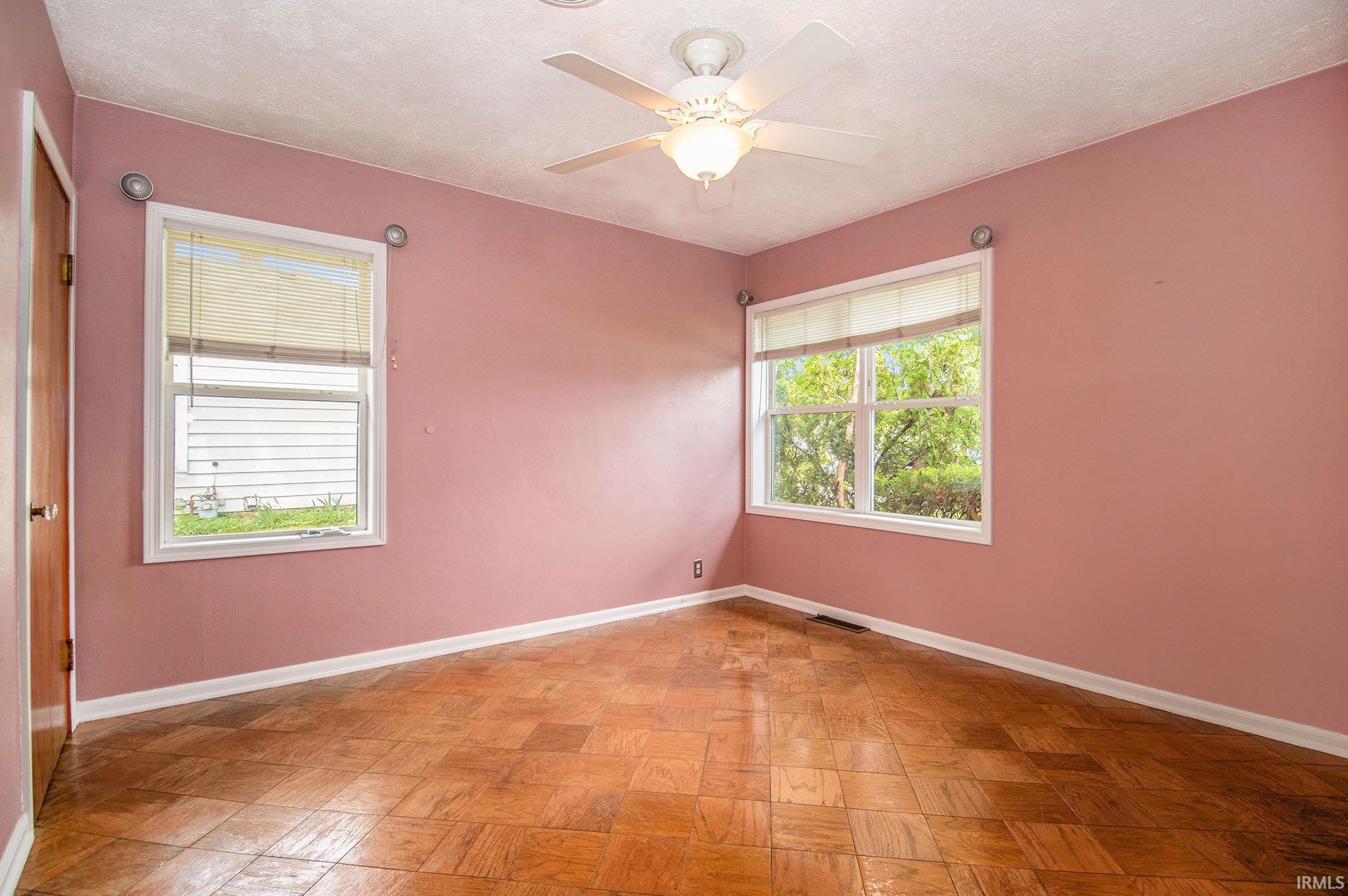 123 N Middleboro Avenue