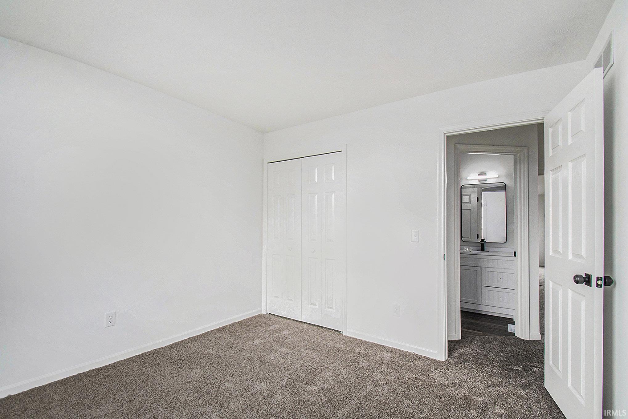 1050 E Andrews Court