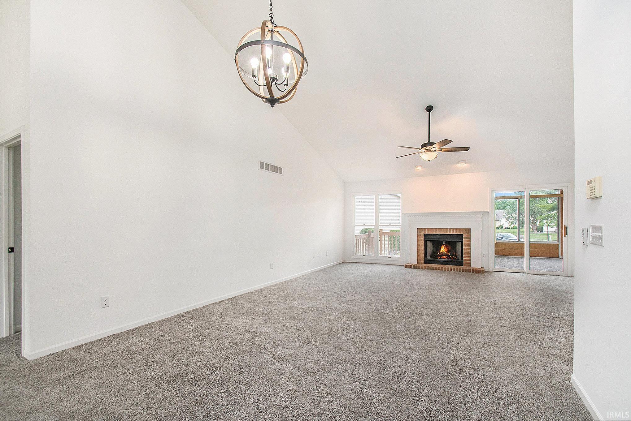 1050 E Andrews Court