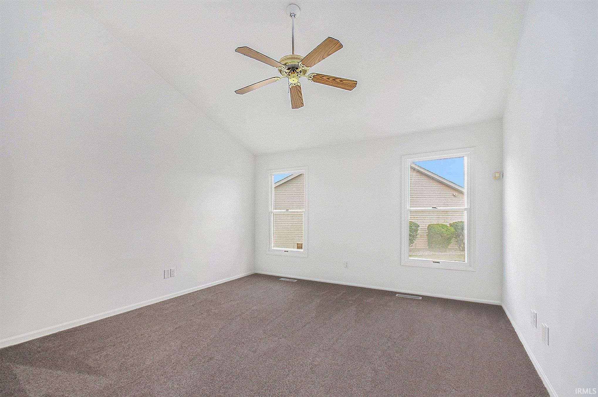 1050 E Andrews Court