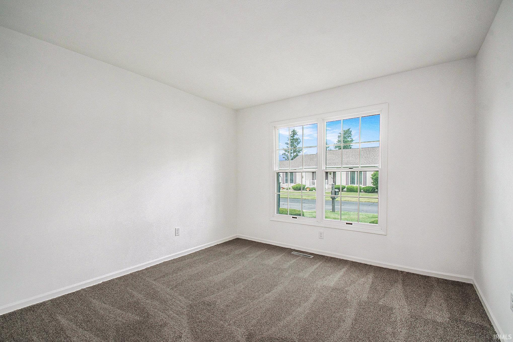 1050 E Andrews Court