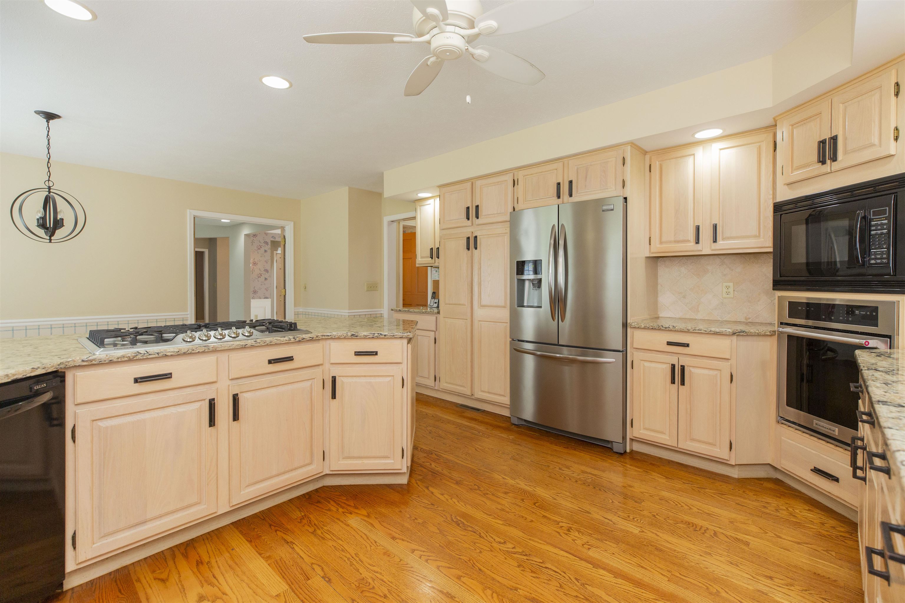 51795 Waterton Square Circle Circle