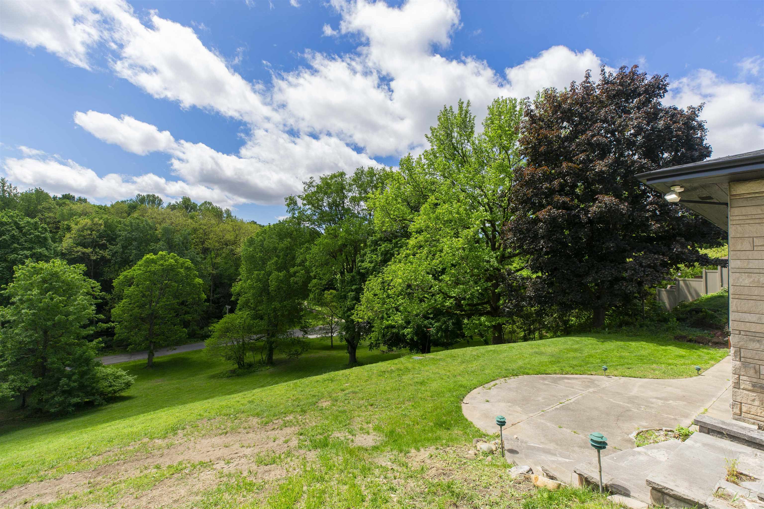 16128 Chandler Boulevard