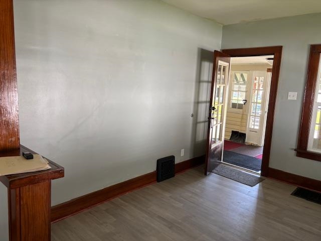 1515 E Donald Street