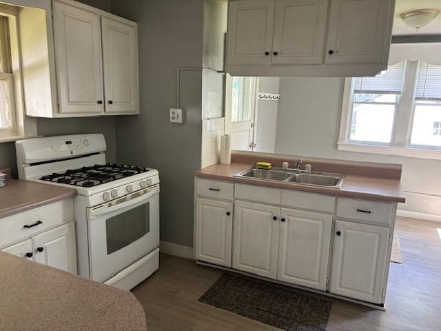 1515 E Donald Street