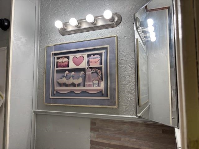 1515 E Donald Street