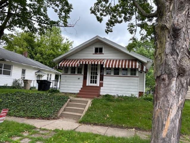 1515 E Donald Street